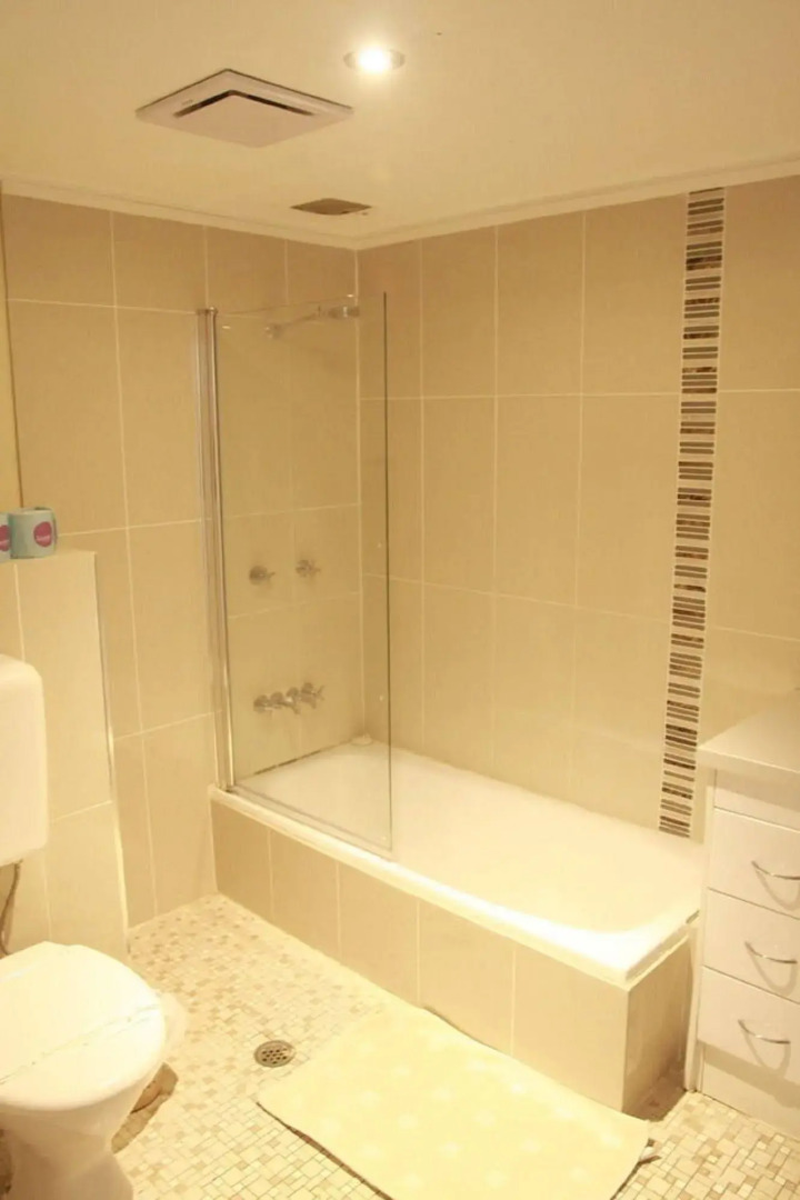 Ascot Budget Inn & Residences