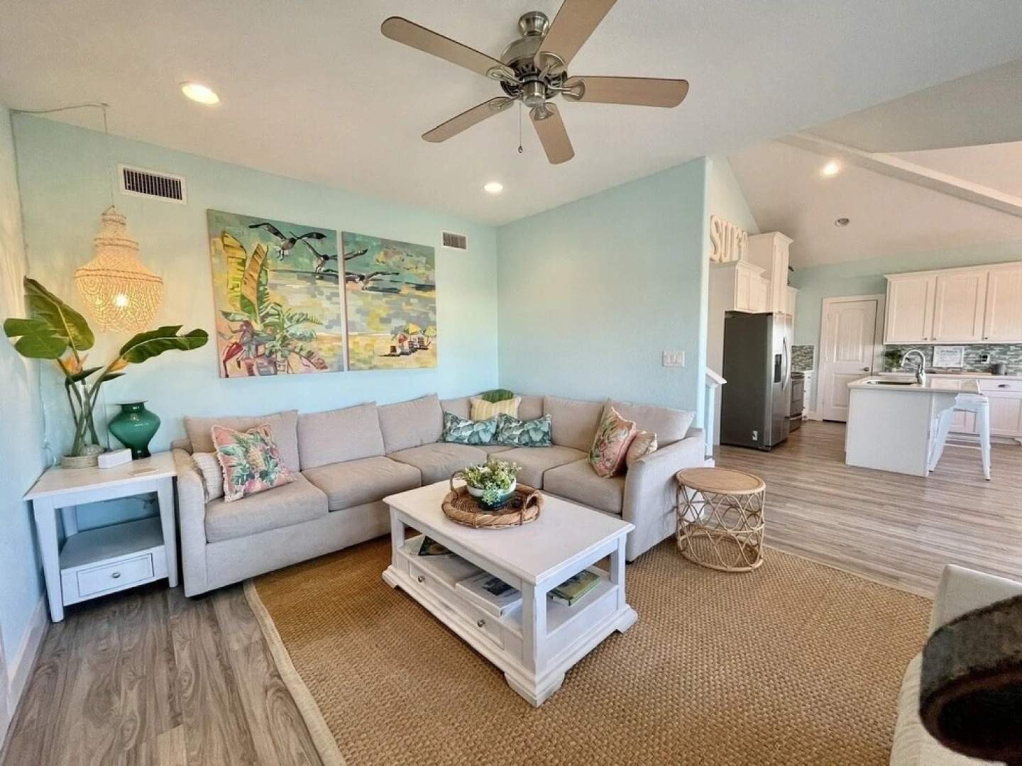 #latitude Adjustment 4 Bedroom Home by RedAwning