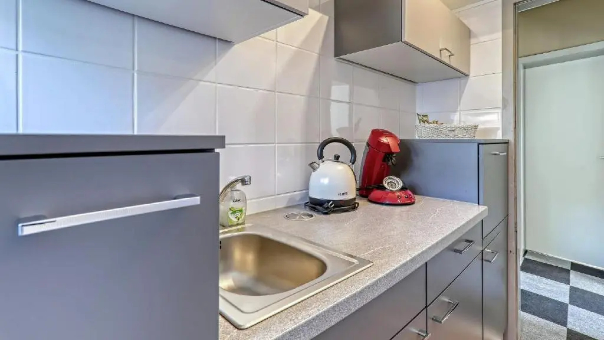 Suit & Frühstück zum Latschen