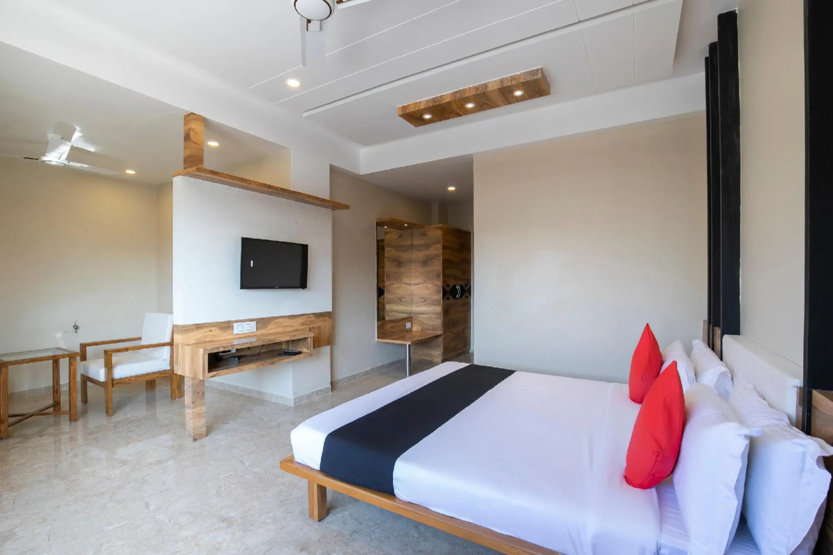 Capital O 66898 Hotel Temple View