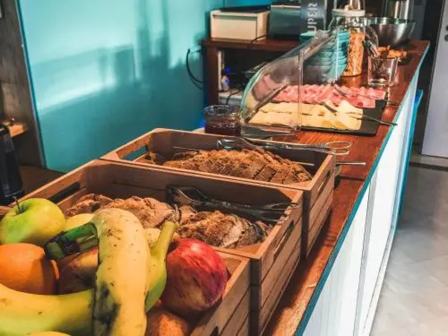 BLUE Boutique Hostel & Suites