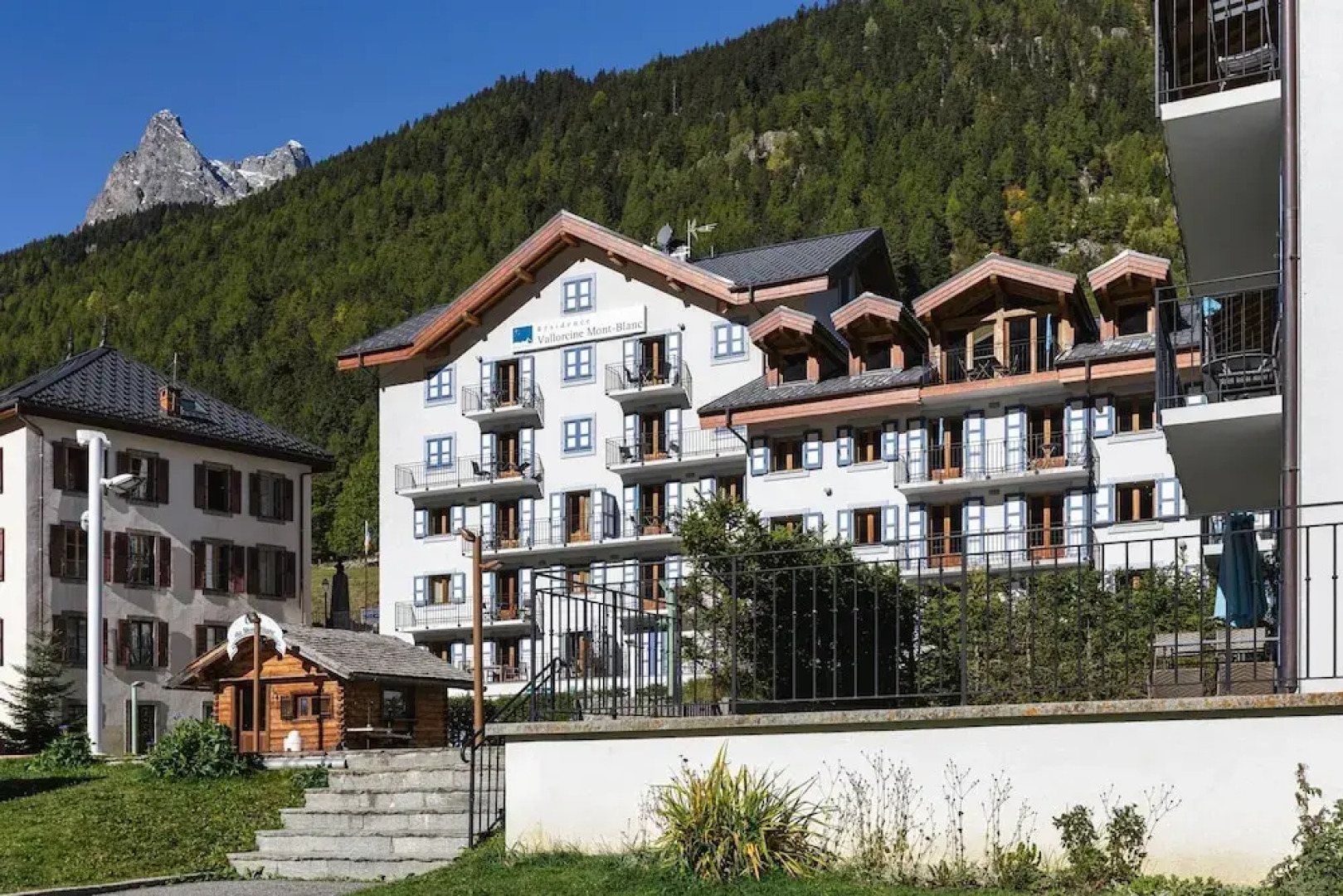 Vallorcine Balme 01 ski in ski out