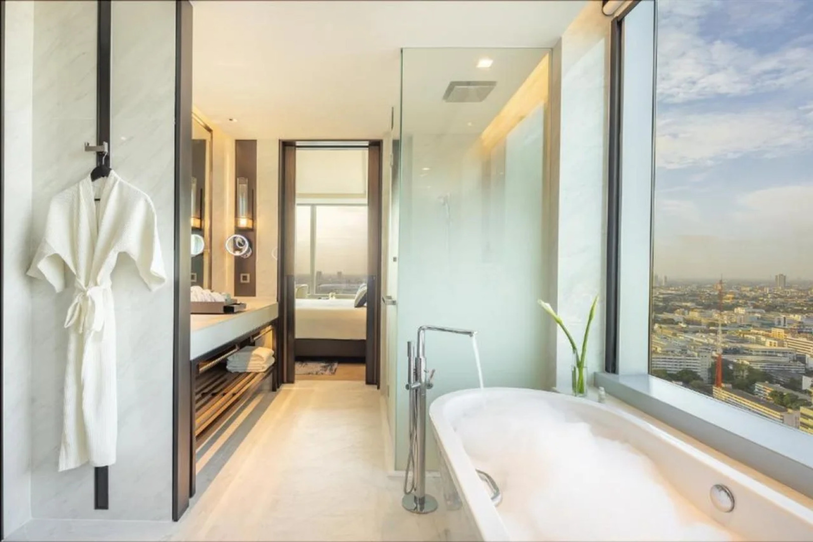 Eastin Grand Hotel Phayathai