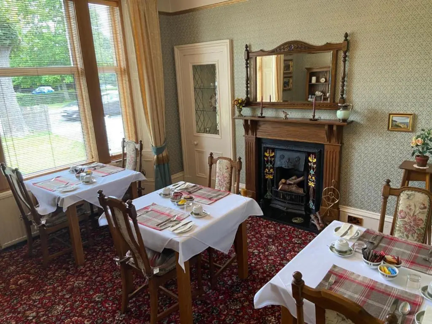 Corunna Bed & Breakfast and Garden Cottage