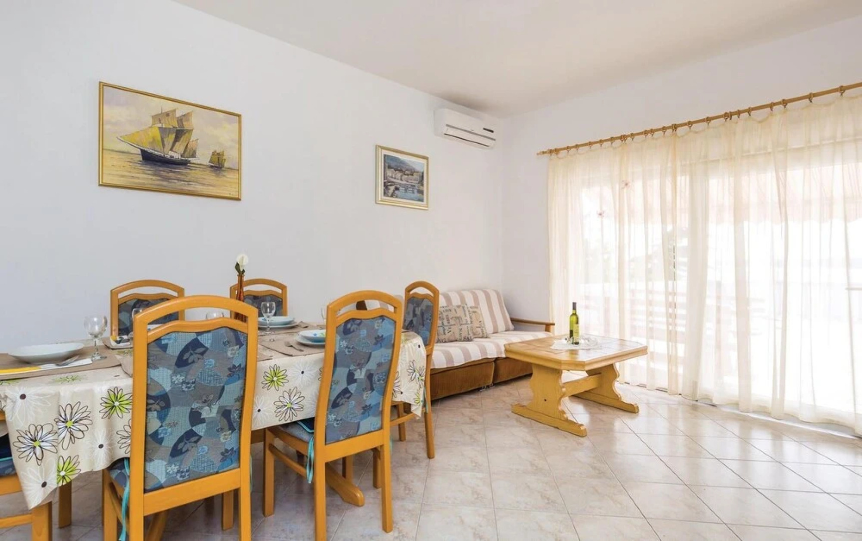 Beautiful Apartment in Lukovo Sugarje With 2 Bedrooms