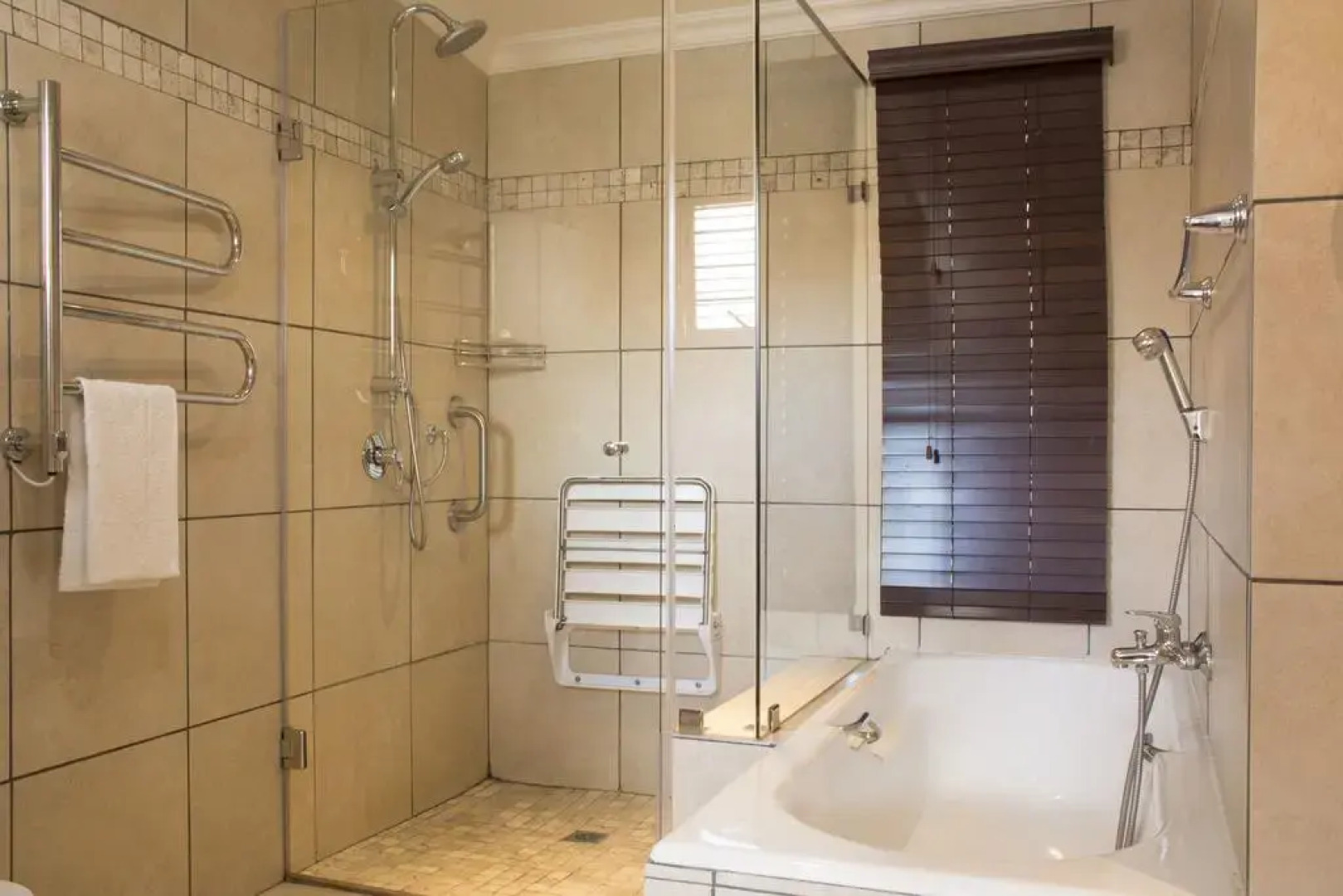 Cornerhouse on Conan Guest House