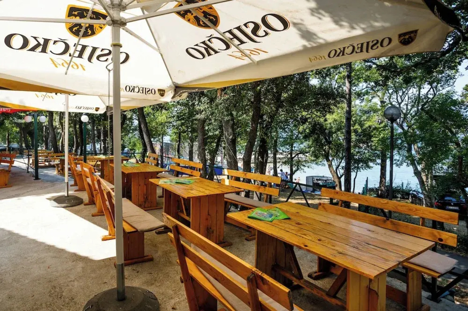 Holiday Homes Oštro