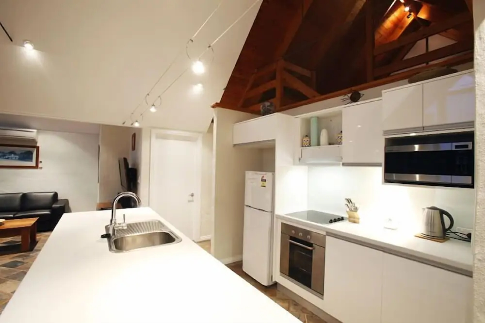 Whalers Cove Villas