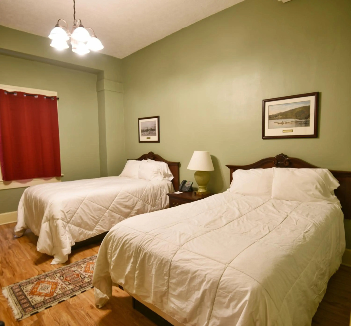 The Shawnee Inn and Golf Resort