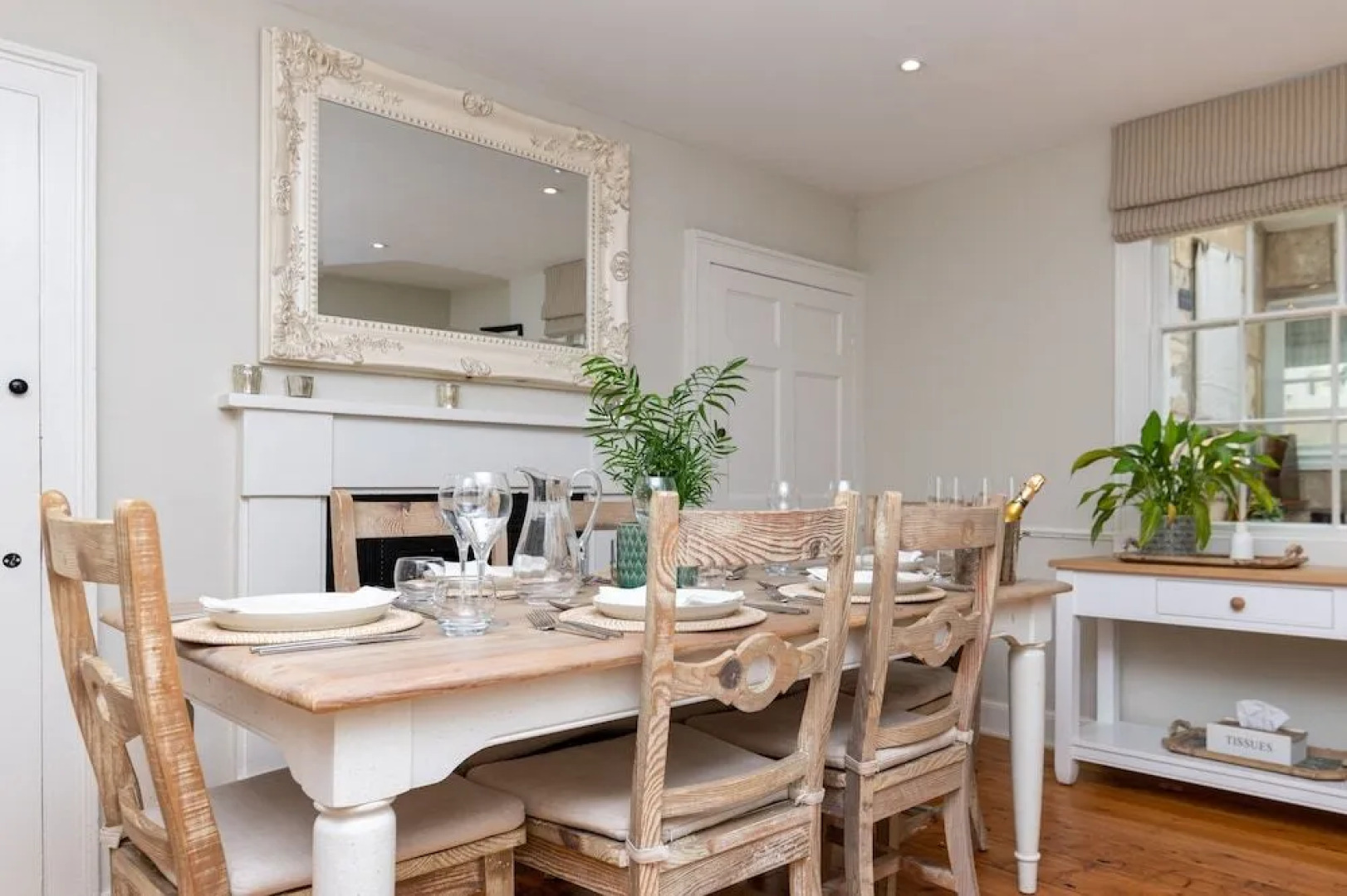 Seventeen The Town House