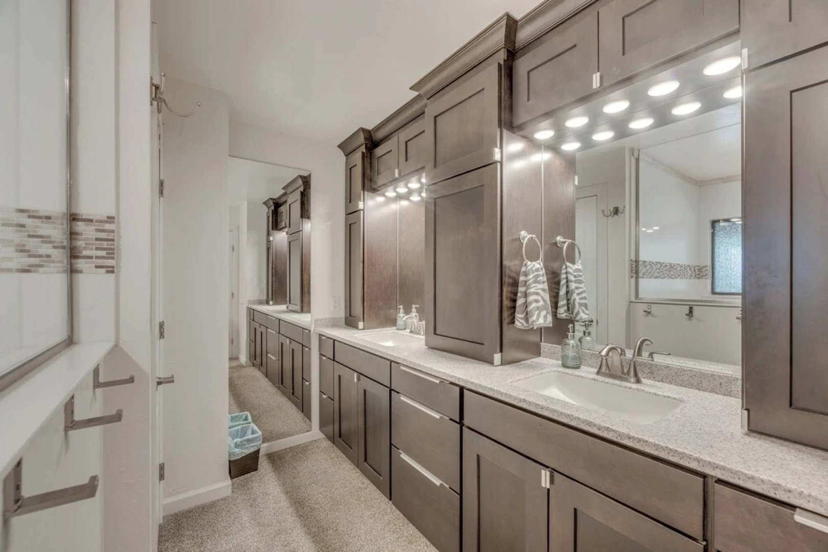 Modern Alpine Cabin 3 Miles to Ski Cloudcroft