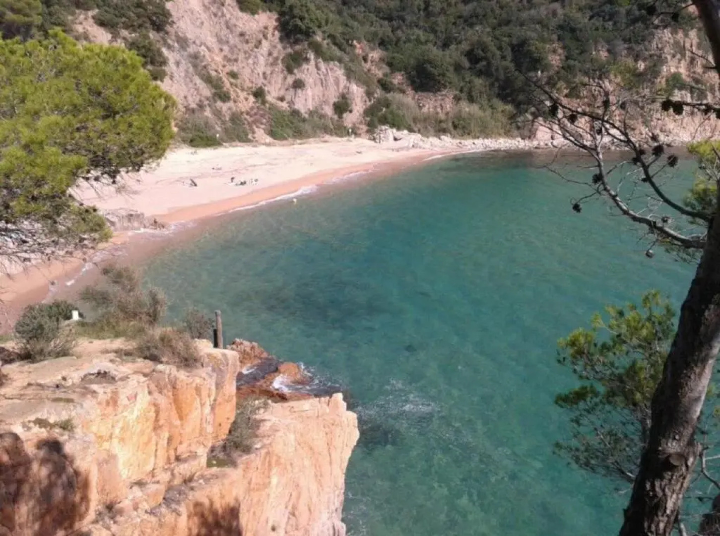 Nuevo Luminoso Apartamento Catalina a 80 metros de la playa para 4 personas