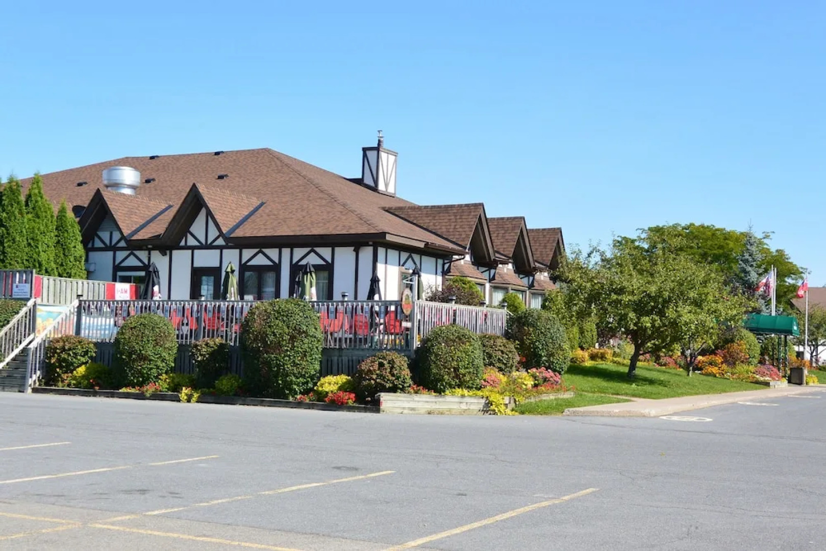 McIntosh Country Inn & Conference Centre in Canada