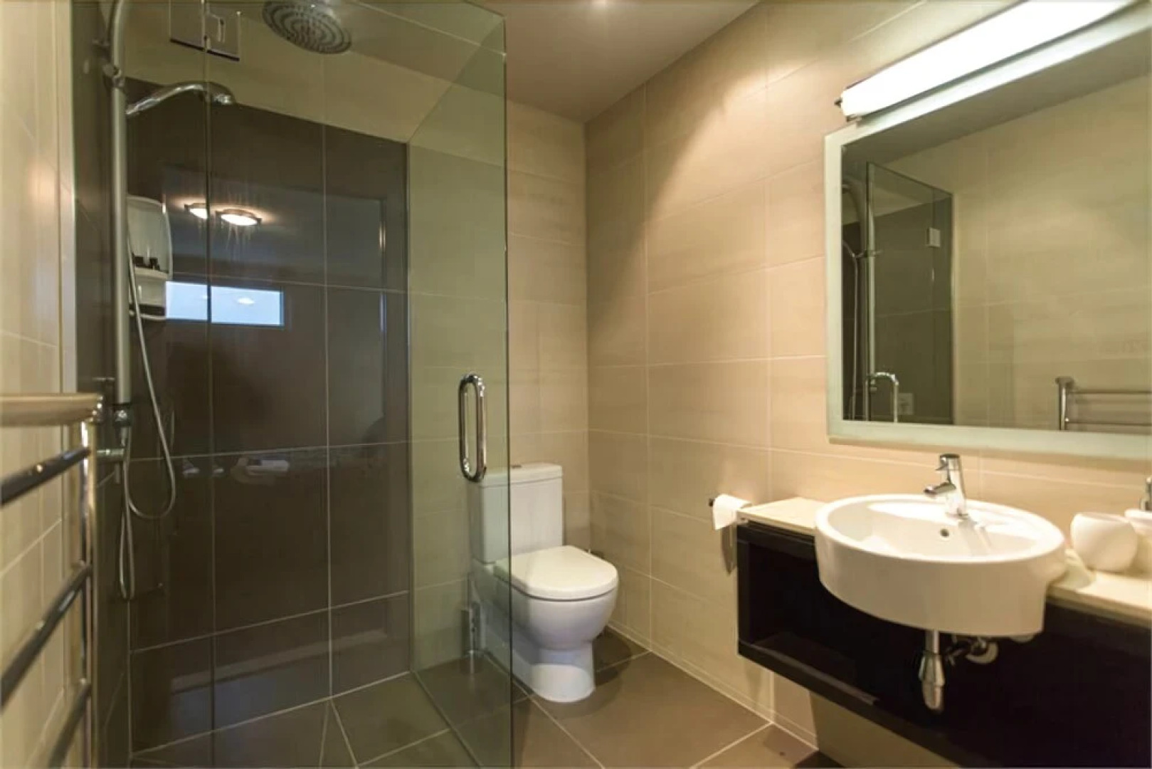 Downtown Queenstown Apartment