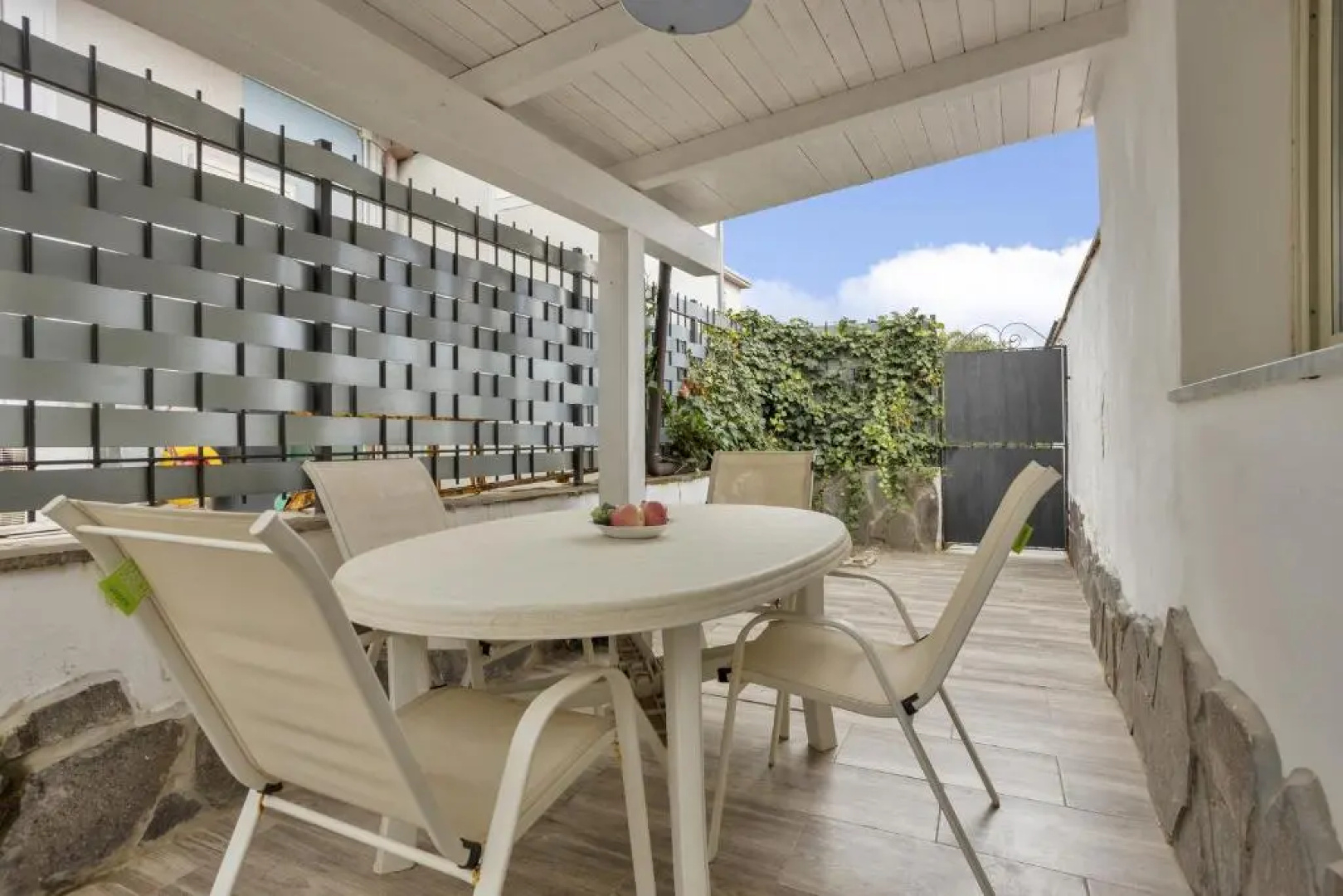 Letizia House