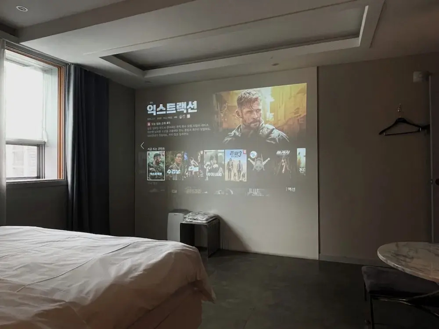 Knox Hotel