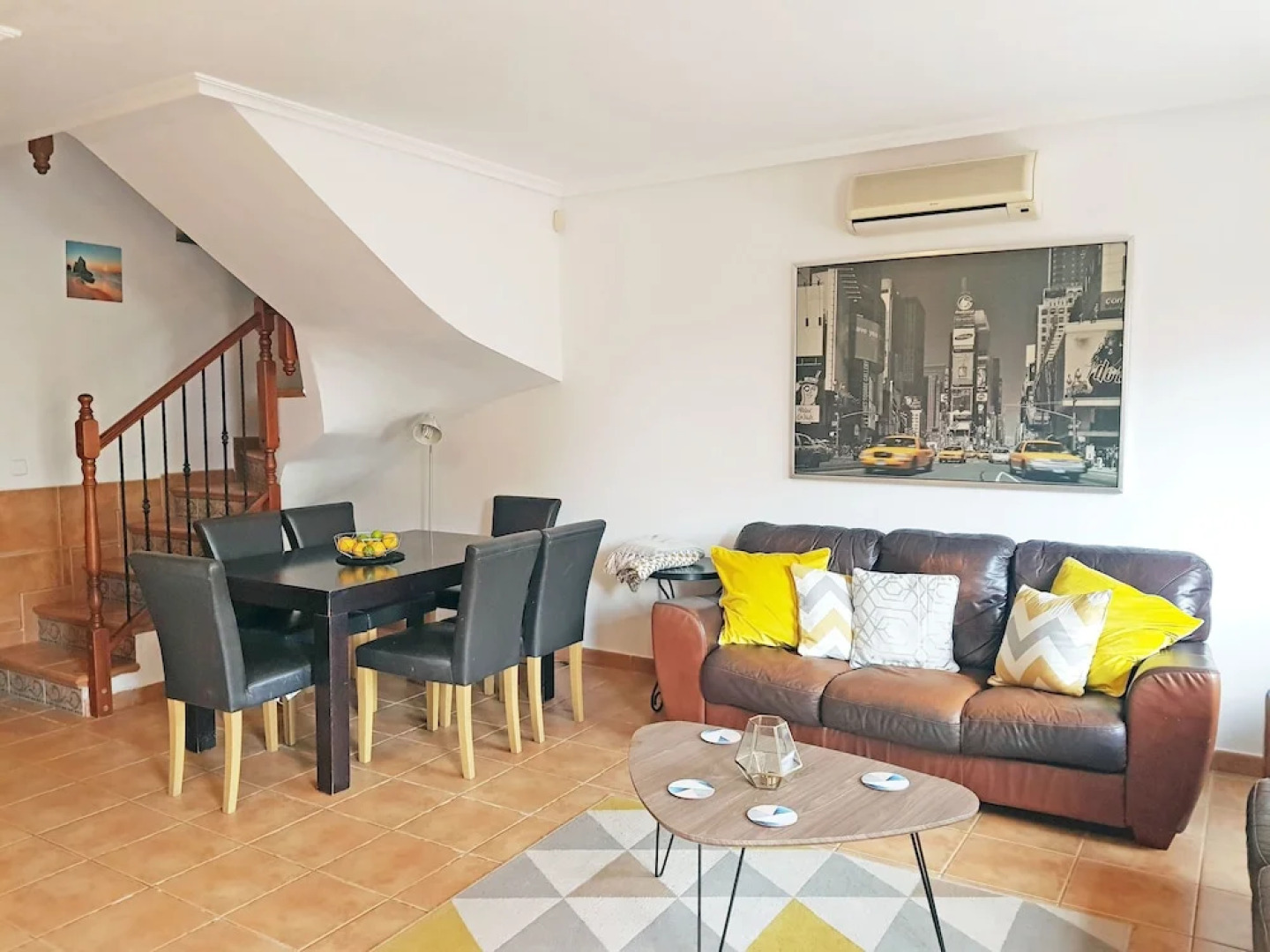 Three Double Bedroom Townhouse in Lovely Village