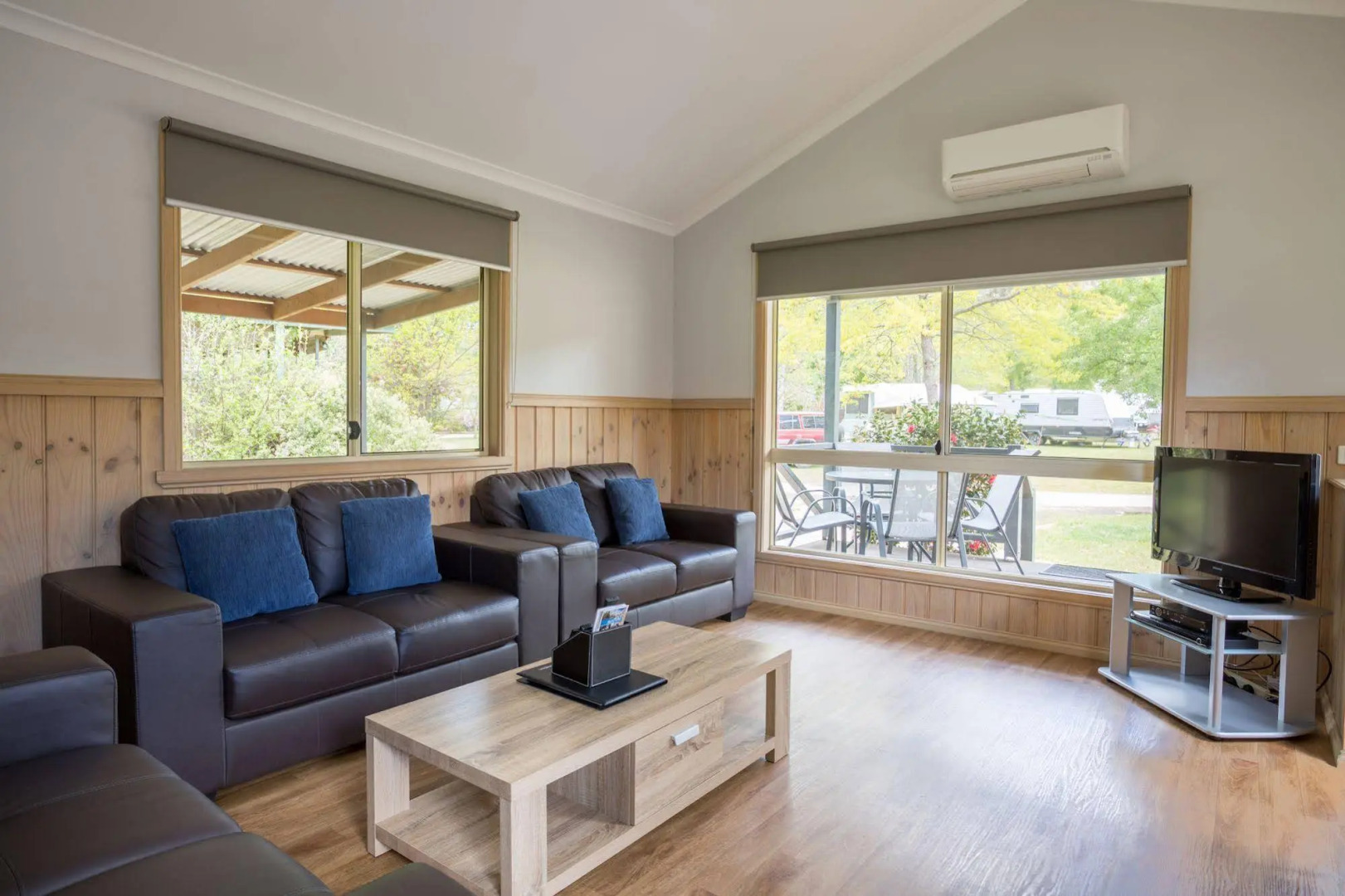 Discovery Parks - Bright