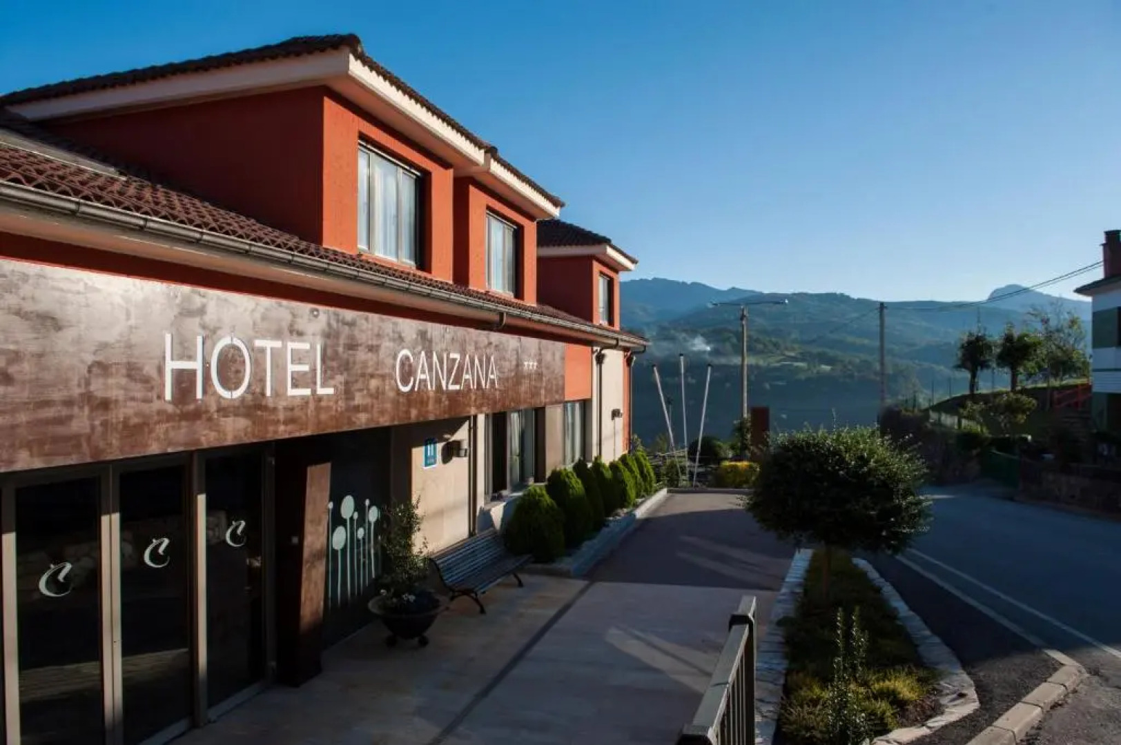 Hotel Restaurante Canzana