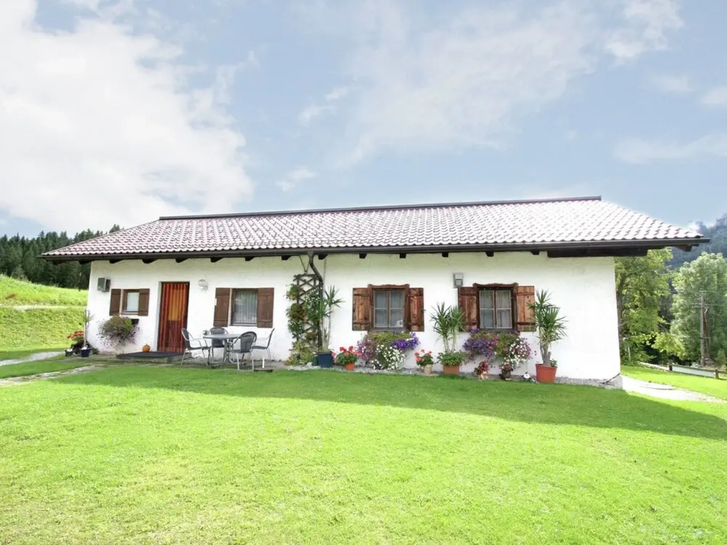 Spacious Holiday Home in Niedernfritz with Private Terrace