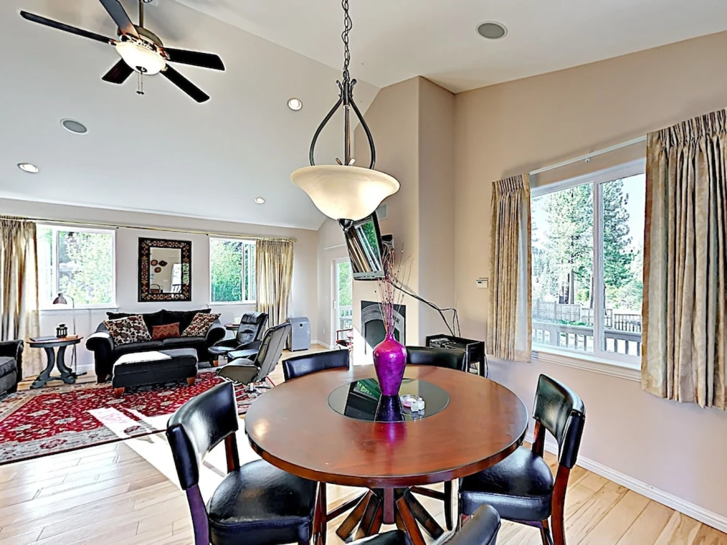 New Listing! Mountain-View Eden W/ Spacious Balcony Home