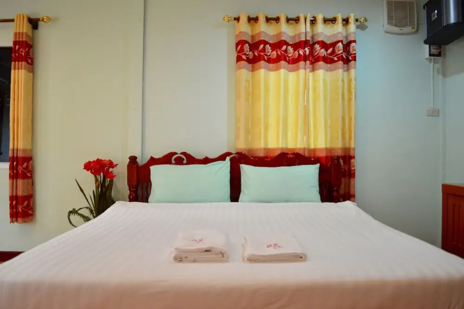 Rachiga Hotel Grand Resort