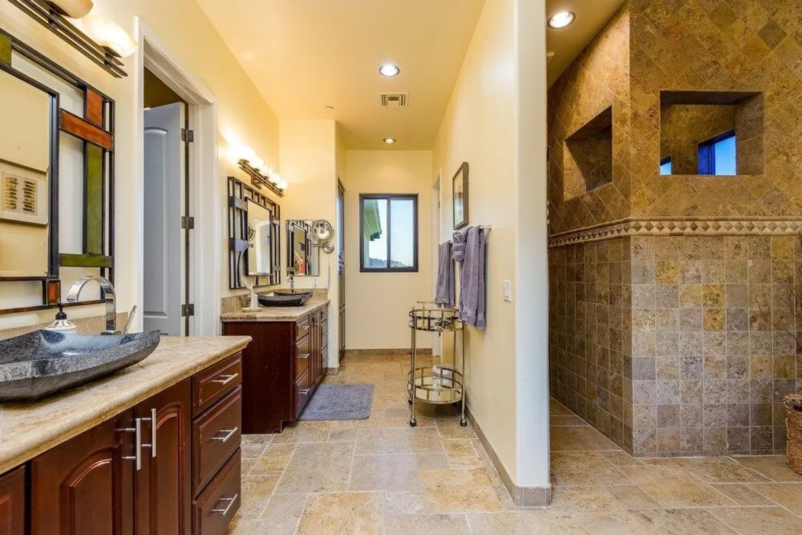 Casa Sunridge 5 Bedroom Home by Redawning