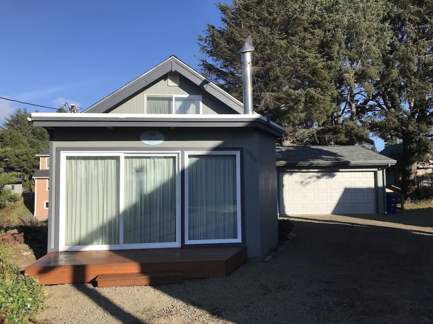 Woodley Beach House 2 Bedrooms 2 Bathrooms Home