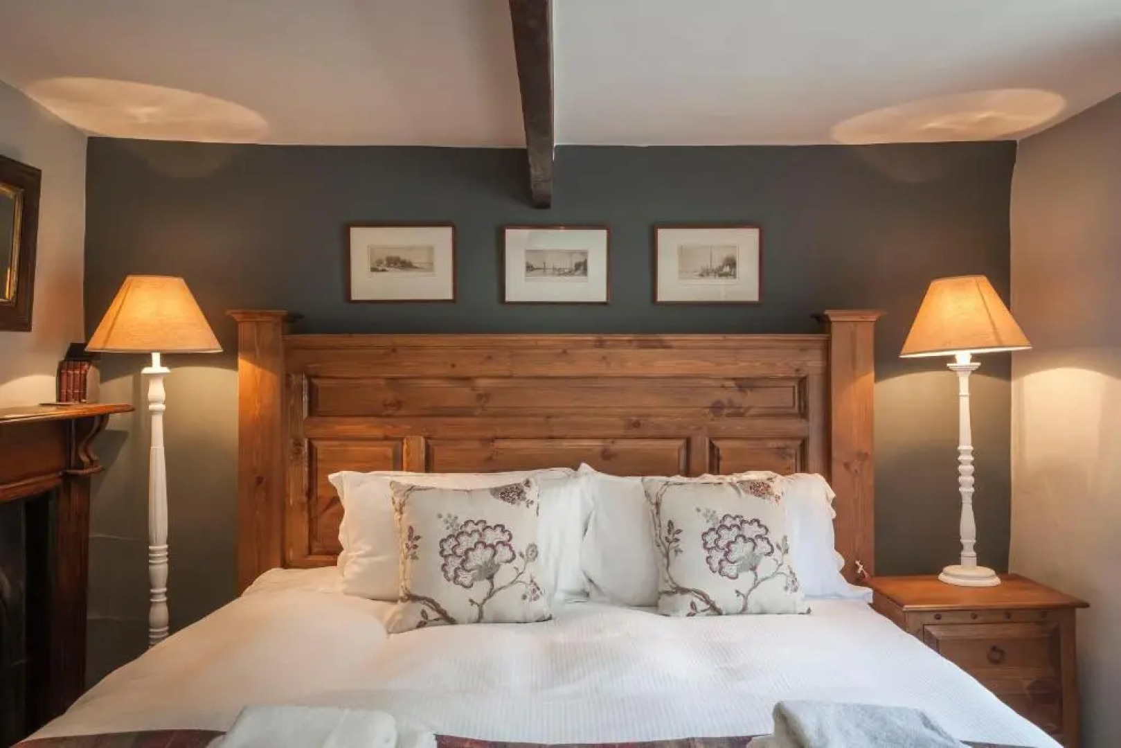 Three Little Pigs Luxury Cottage