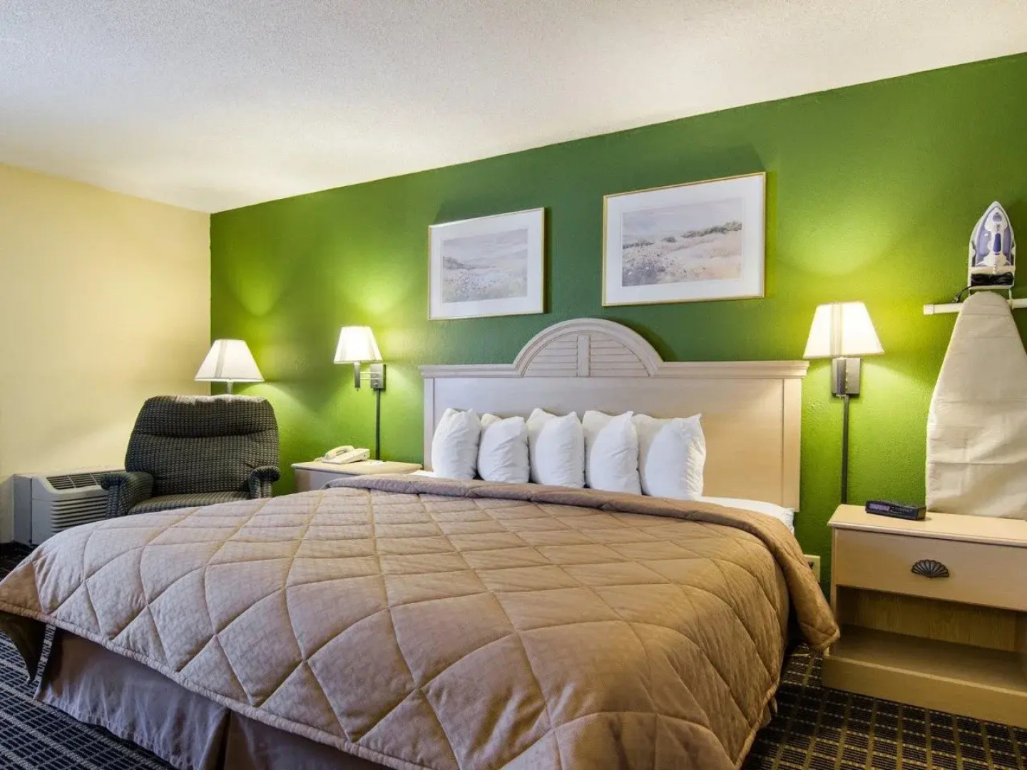 Quality Inn Merriam - Kansas City