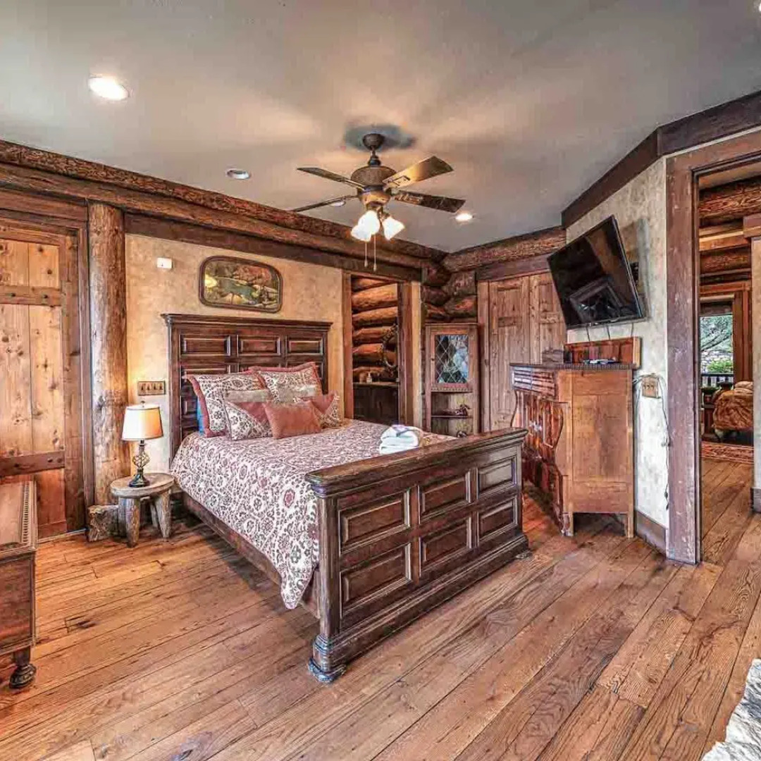 Forge Lake Lodge in Topton