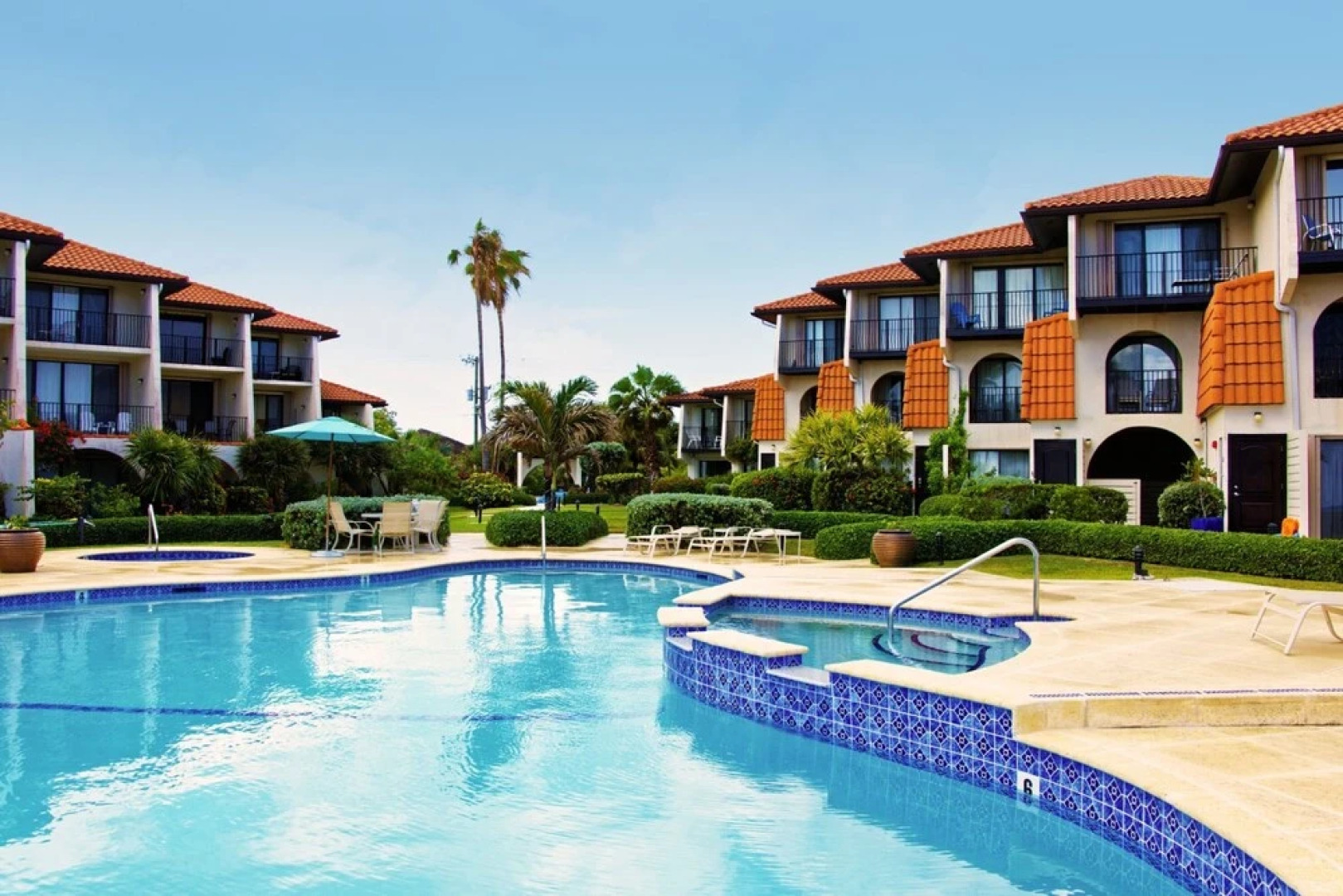 Villas Pappagallo by Cayman Villas