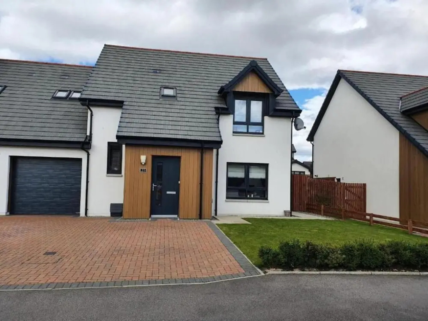 4-bed House in Elgin, Optional fee for hot tub