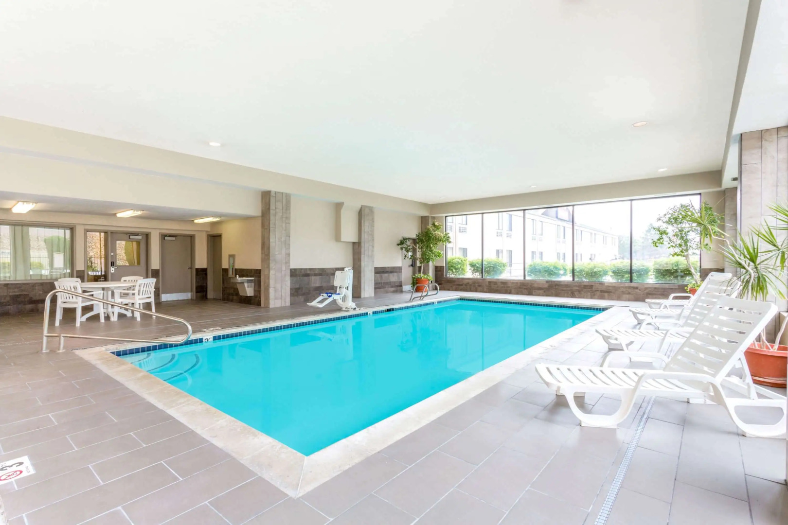 Comfort Inn & Suites Salt Lake City I-80 I-15 Downtown