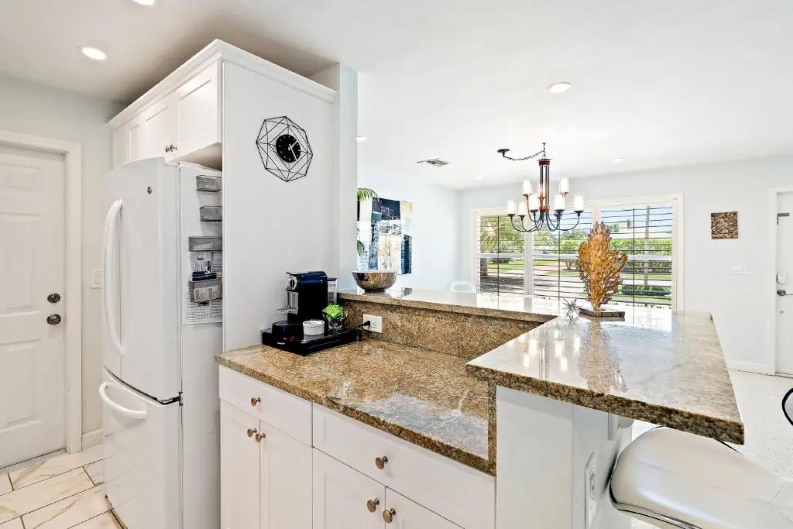 Walk 2 Beach 'Salt & Sea Sanctuary' Private Heated Pool