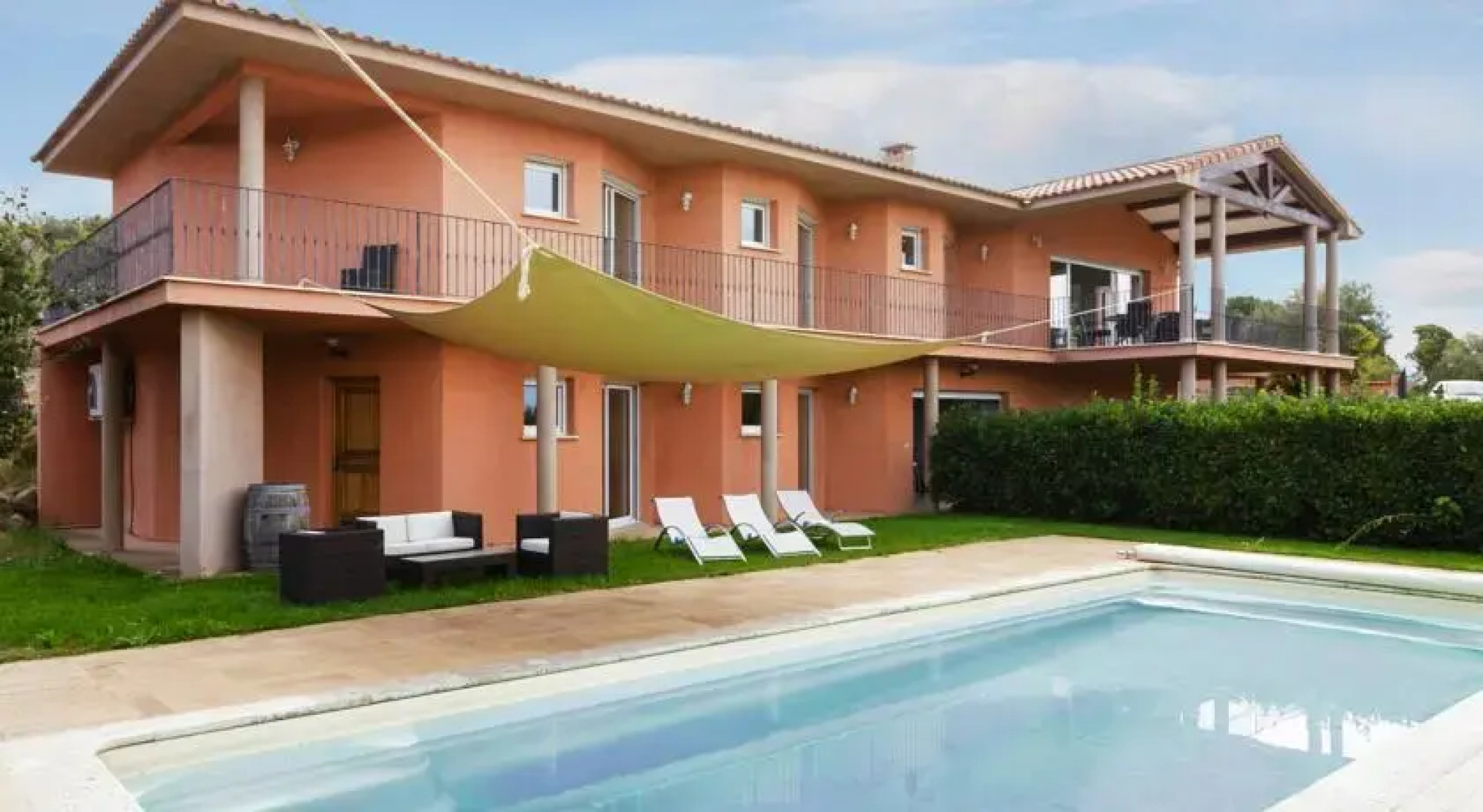 Squarebreak - Villa overlooking the sea