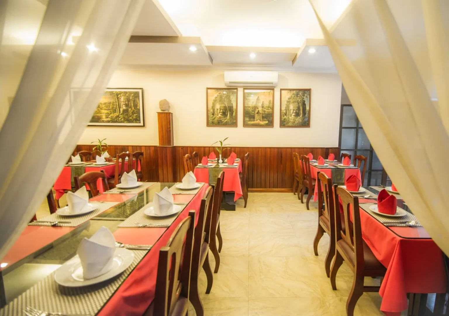 Reaksmey Chanreas Hotel