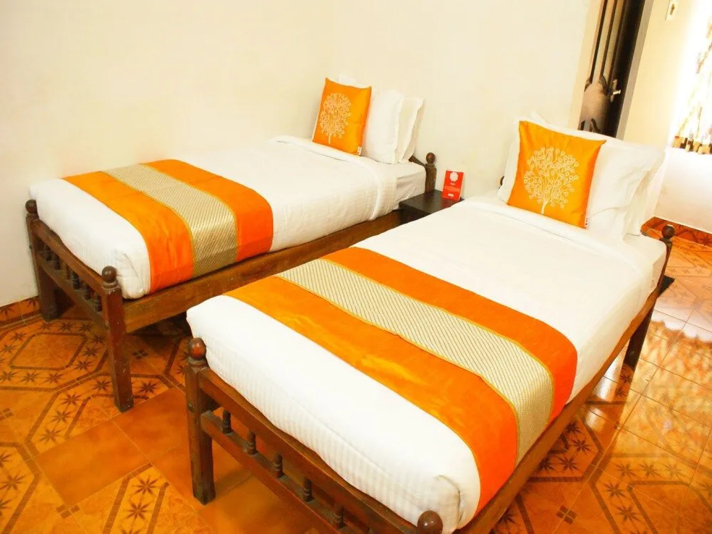 OYO 9902 Nedumparambil Residency