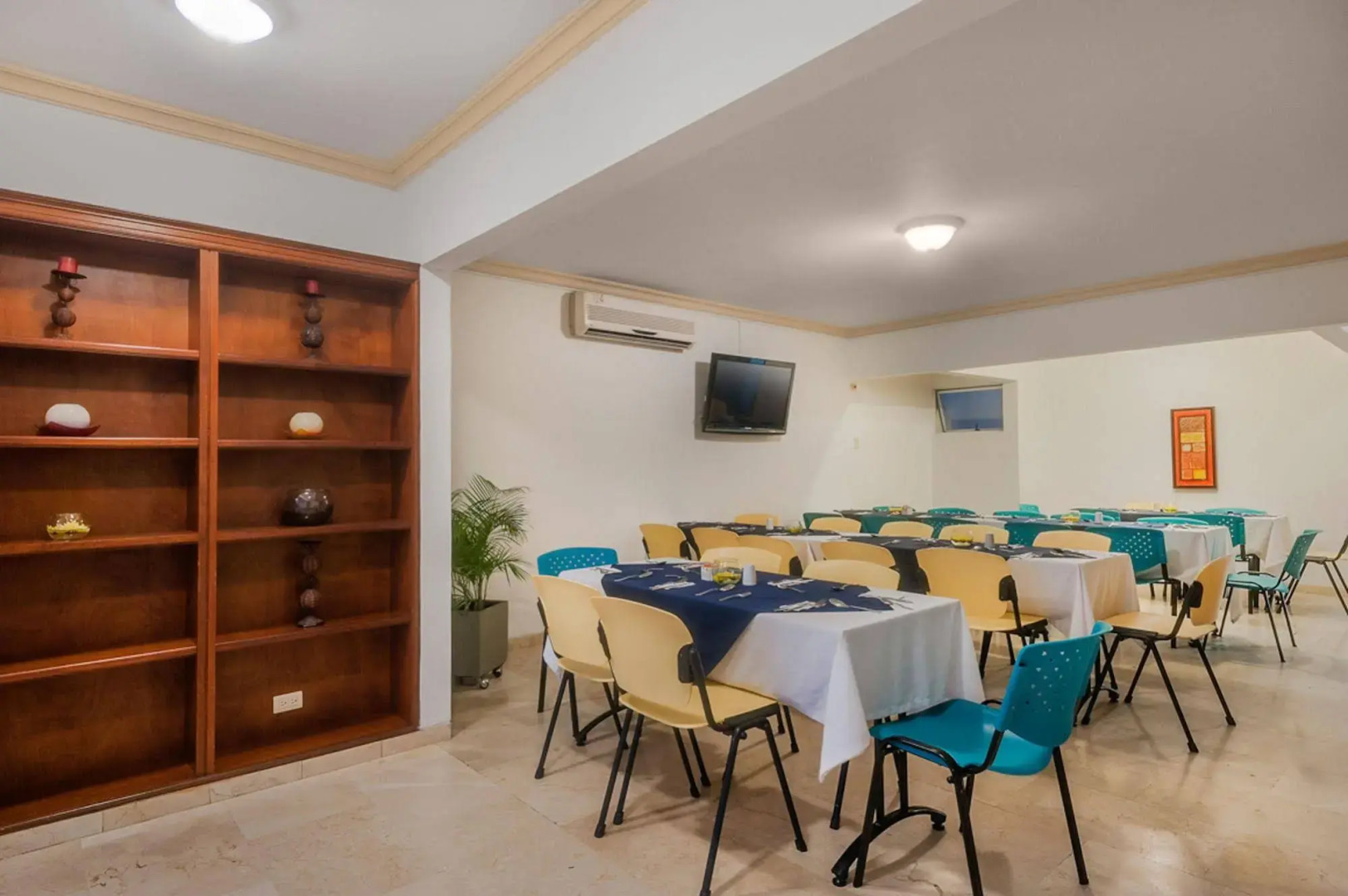 Ayenda 1416 Castellana Real