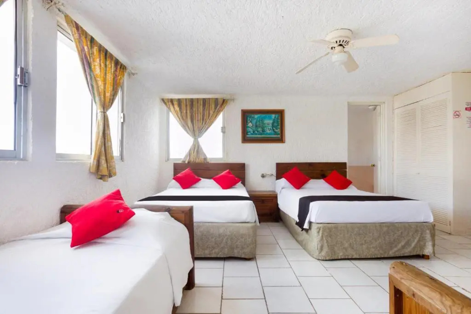 Capital O Farallon Inn