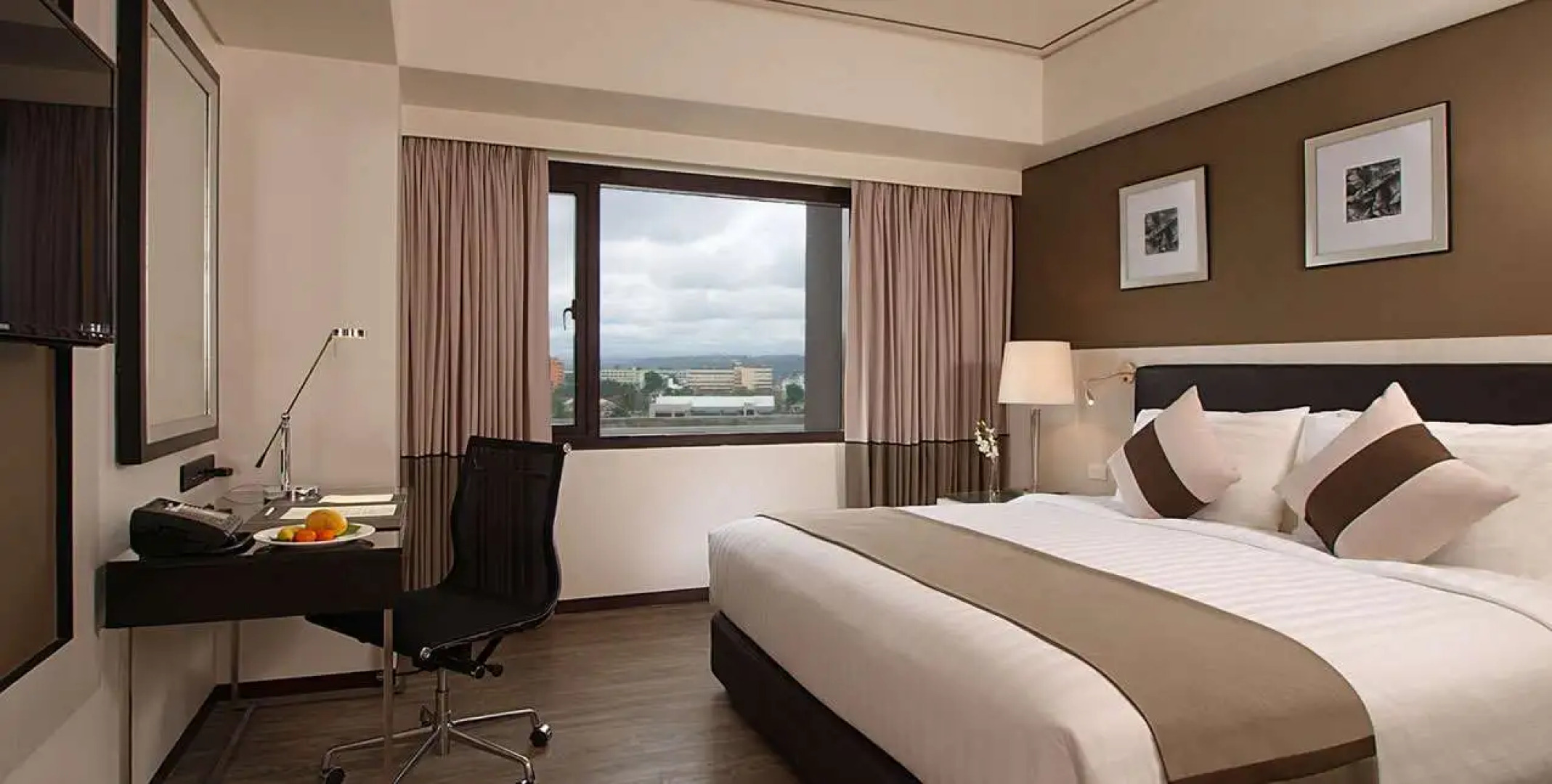 Seda Centrio - Newly Renovated