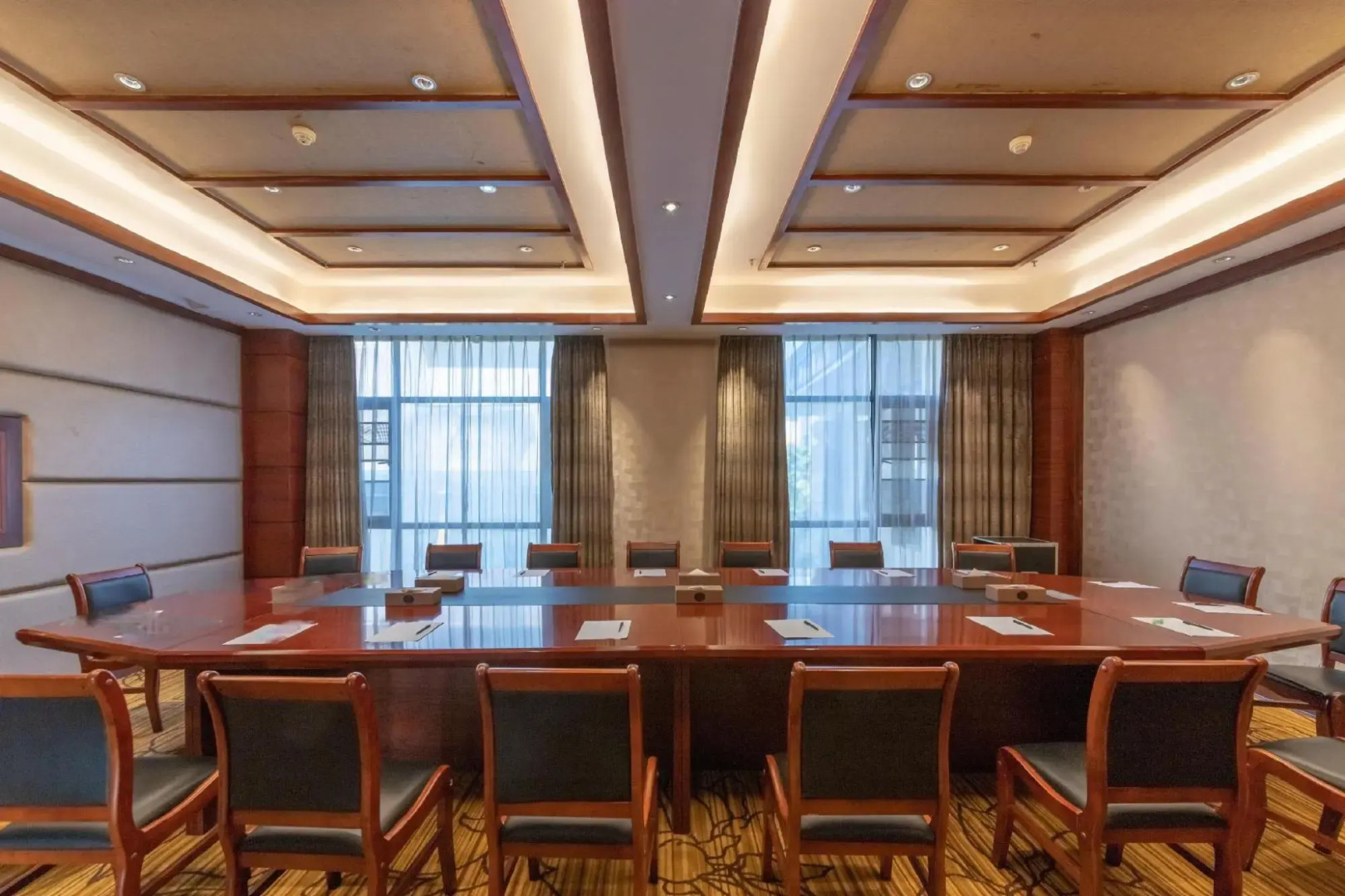 Huashan Hot Spring International Hotel