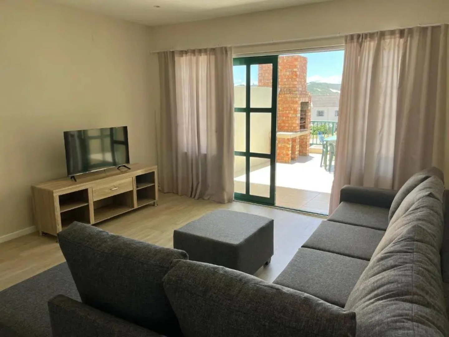 84 Settler Sands Beachfront Accommodation Sea View