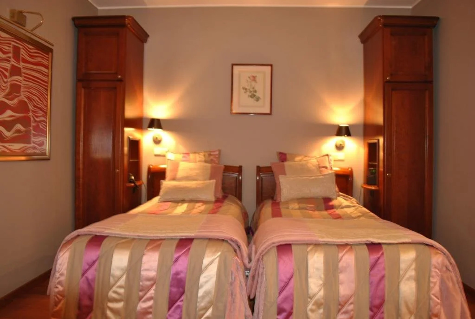 La Roseraie. Gaume-Ardenne-lacuisine sur Semois.