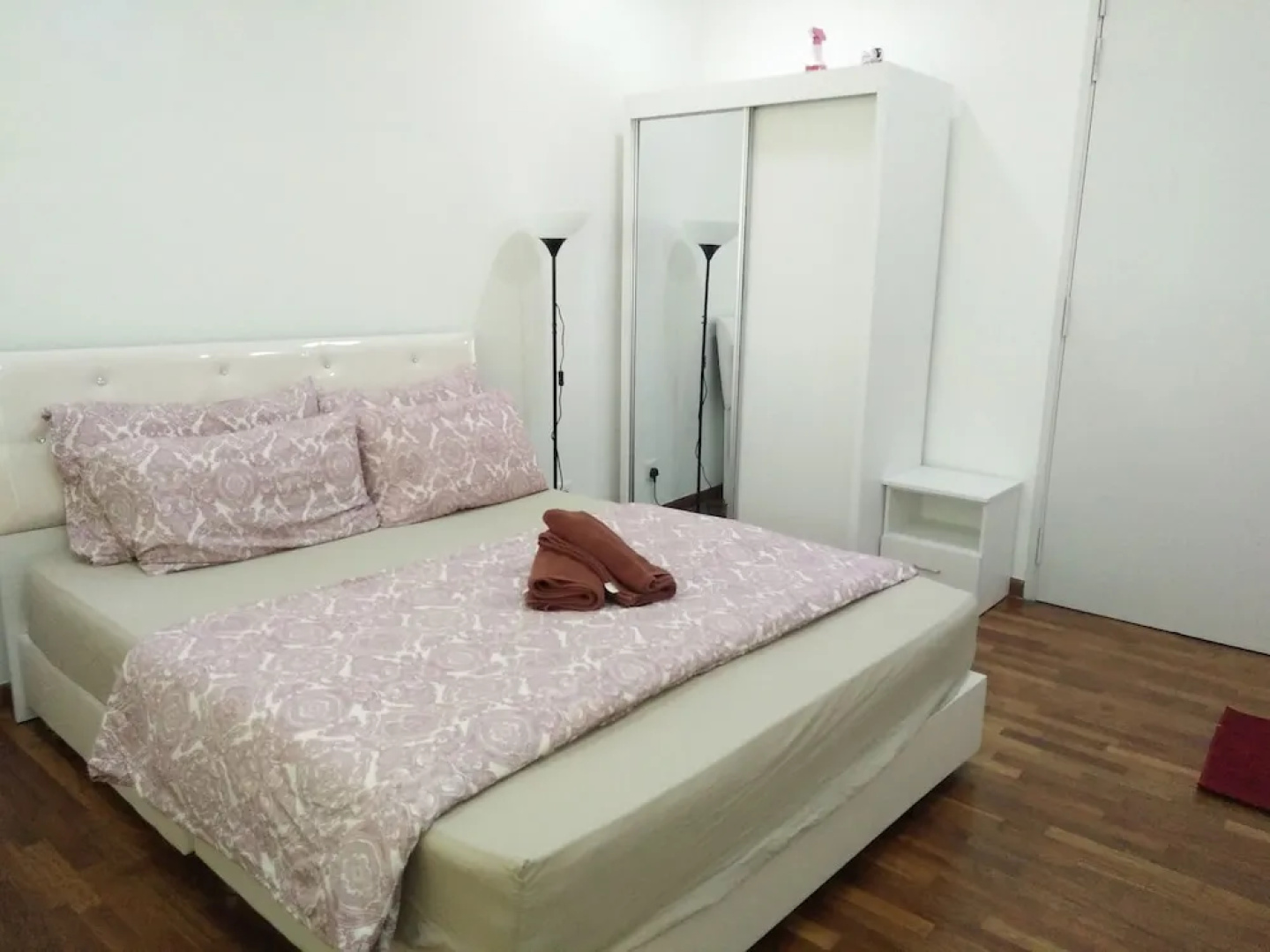 i-City Seksyen 7 Guesthouse ByKA