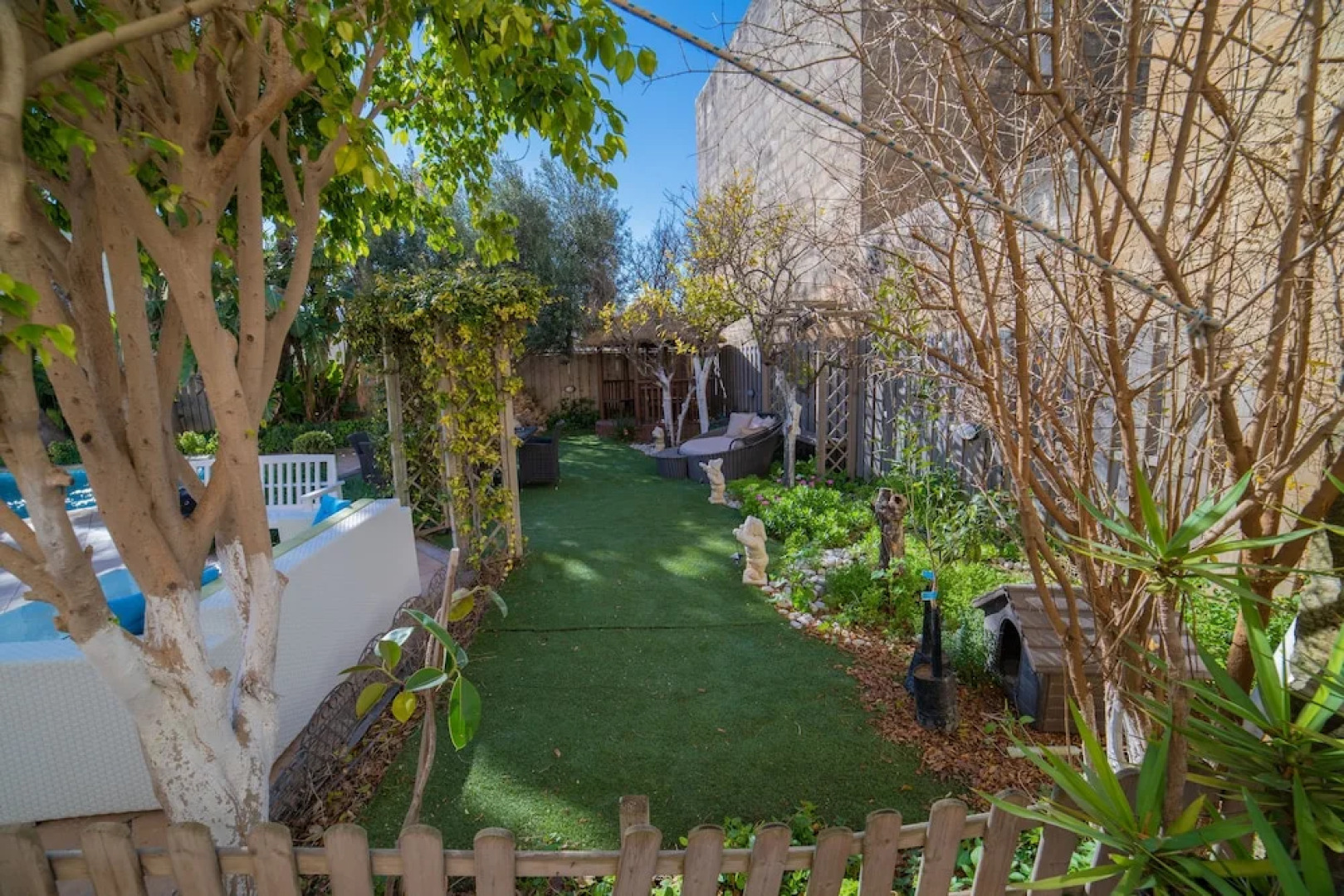 Village Knights Accommodation