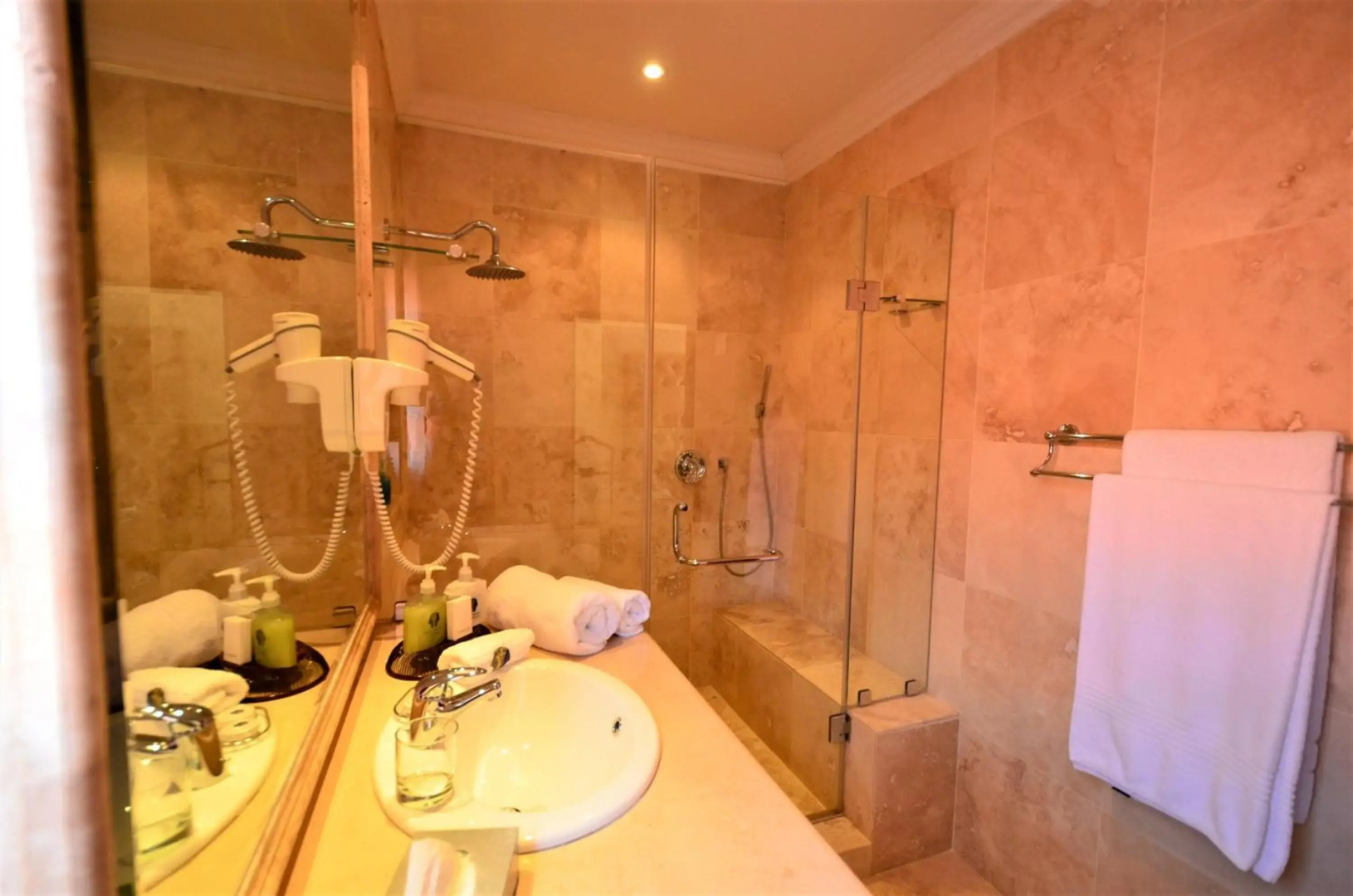 Summerview Boutique Hotel and Conference