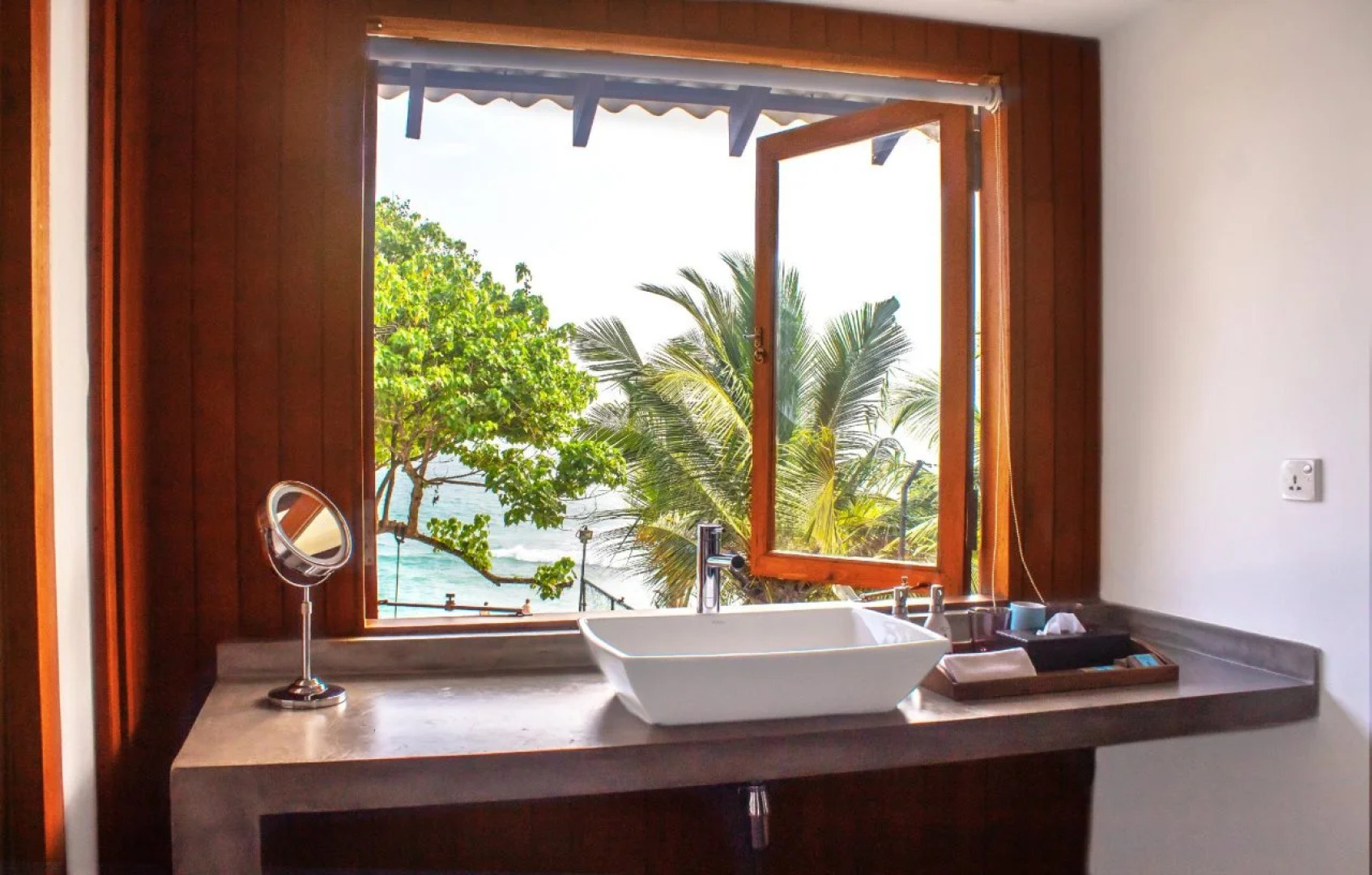 Ubuntu Beach Villas By Reveal