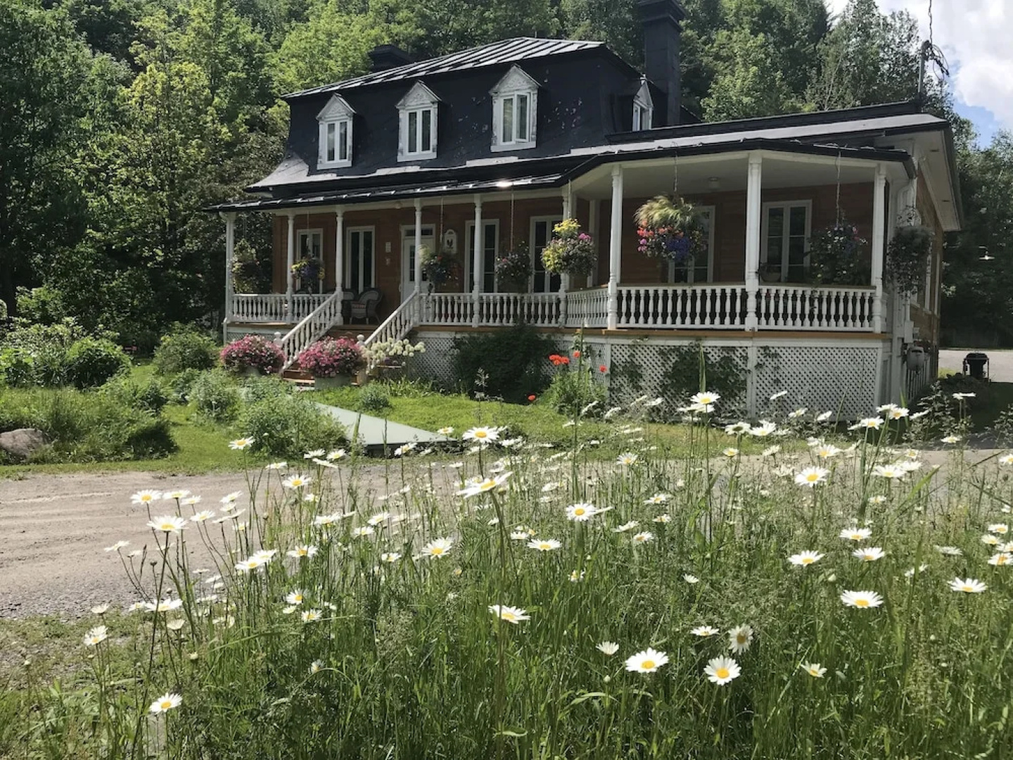 Auberge Du Sault-A-La-Puce