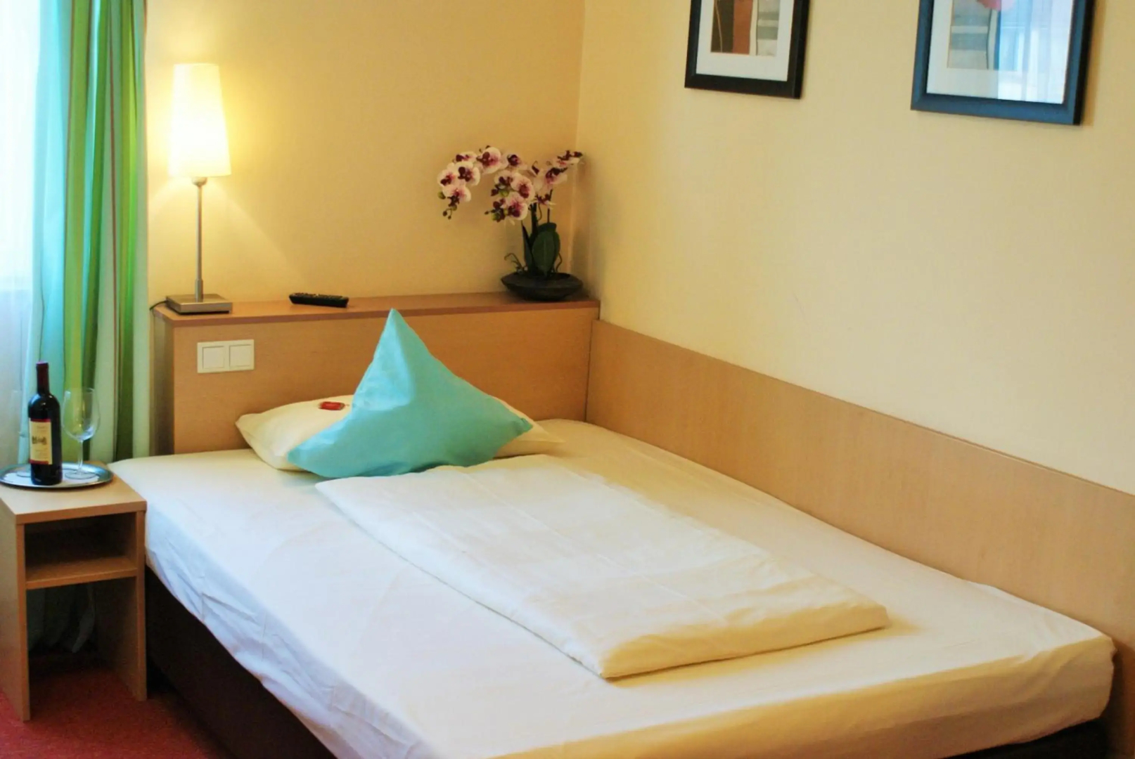 Atomis Hotel Düsseldorf City